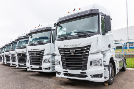 164 седельных тягача КАМАЗ-54901 пополнят автопарк кубанского нефтеперевозчика